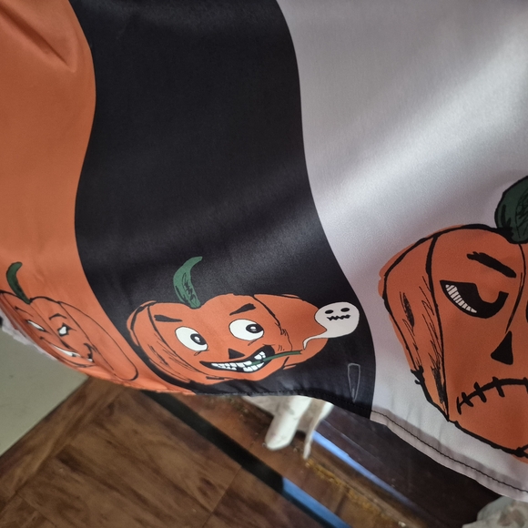 Black and Multicolor Long Sleeve Dress - Picture 7 of 7